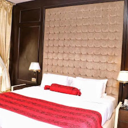 Room In Lodge - Best Western Plus-イバダン エクステリア 写真