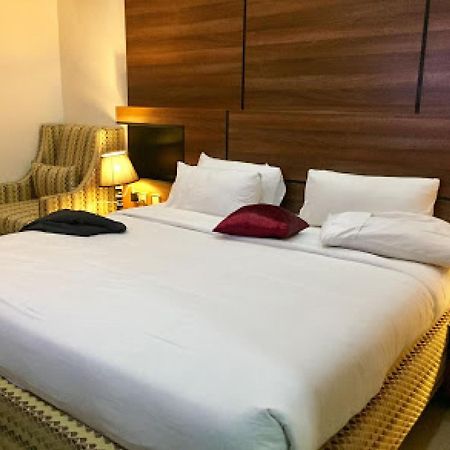 Room In Lodge - Best Western Plus-イバダン エクステリア 写真