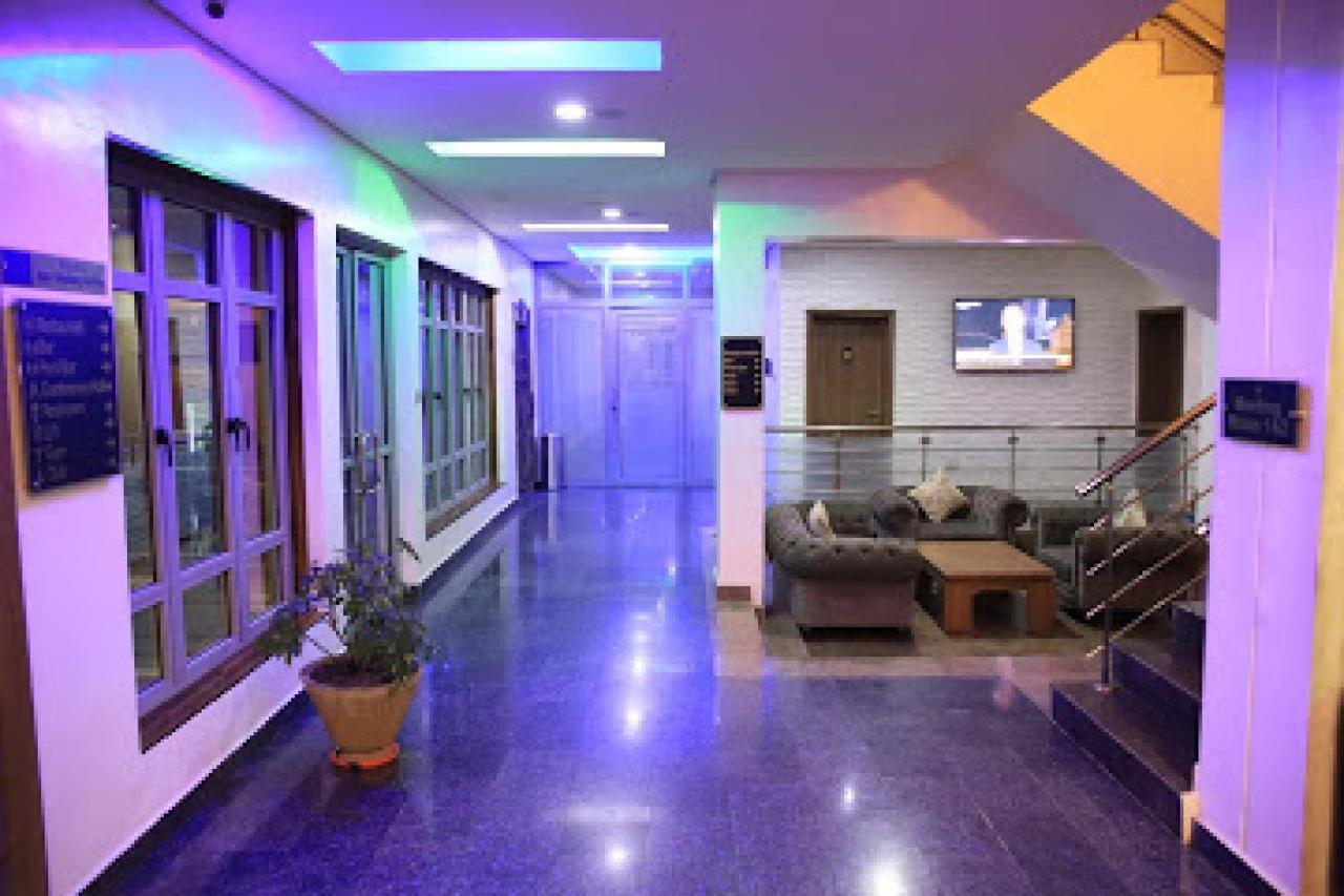 Room In Lodge - Best Western Plus-イバダン エクステリア 写真